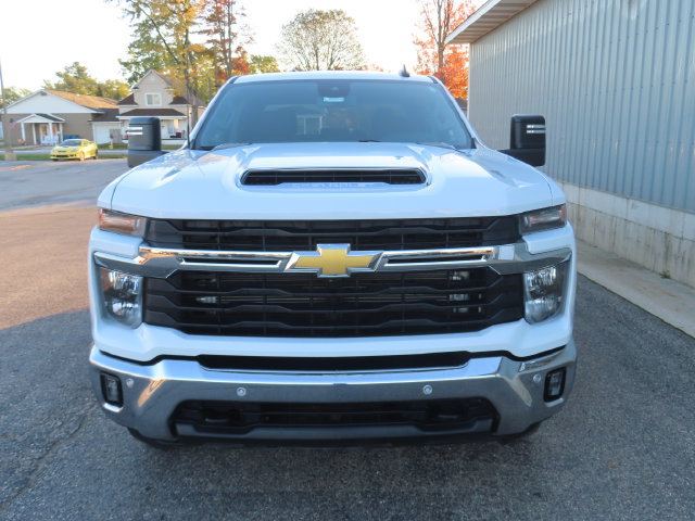 Used 2025 Chevrolet Silverado 2500 LT w/ Safety Package AWD/4WD image 12