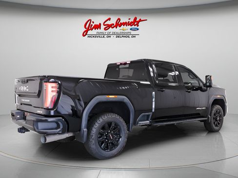 Used 2026 GMC Sierra 2500 AT4 w/ AT4 Premium Plus Package AWD/4WD image 6