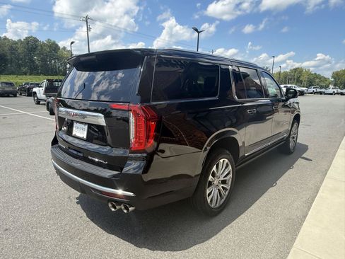 Used 2023 GMC Yukon XL Denali w/ Denali Reserve Package AWD/4WD image 38