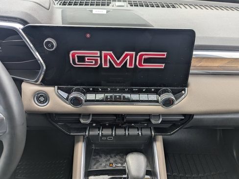 Used 2023 GMC Canyon Denali image 30