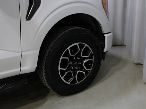 Used 2022 Ford F150 XLT w/ Equipment Group 302A High image 26