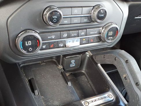Certified 2025 Ford Bronco Badlands AWD/4WD image 24