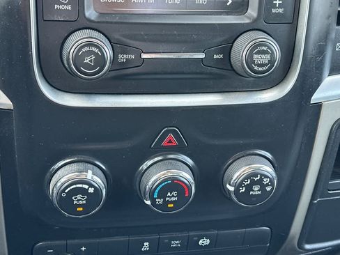 Used 2015 RAM 2500 SLT AWD/4WD image 21