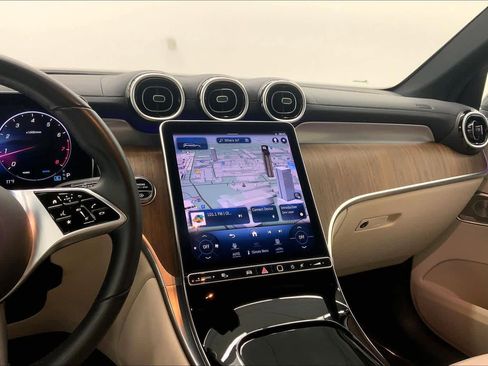 Certified 2023 Mercedes-Benz GLC 300 image 26
