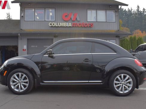 Used 2013 Volkswagen Beetle TDI image 9