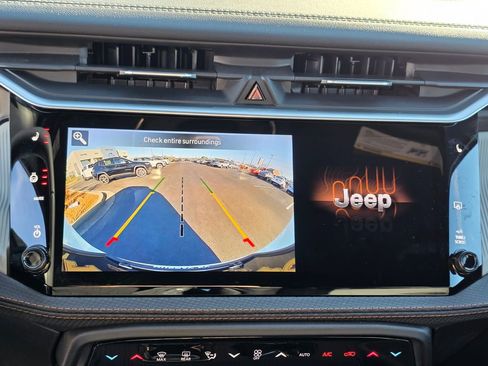 New 2026 Jeep Cherokee Limited image 9