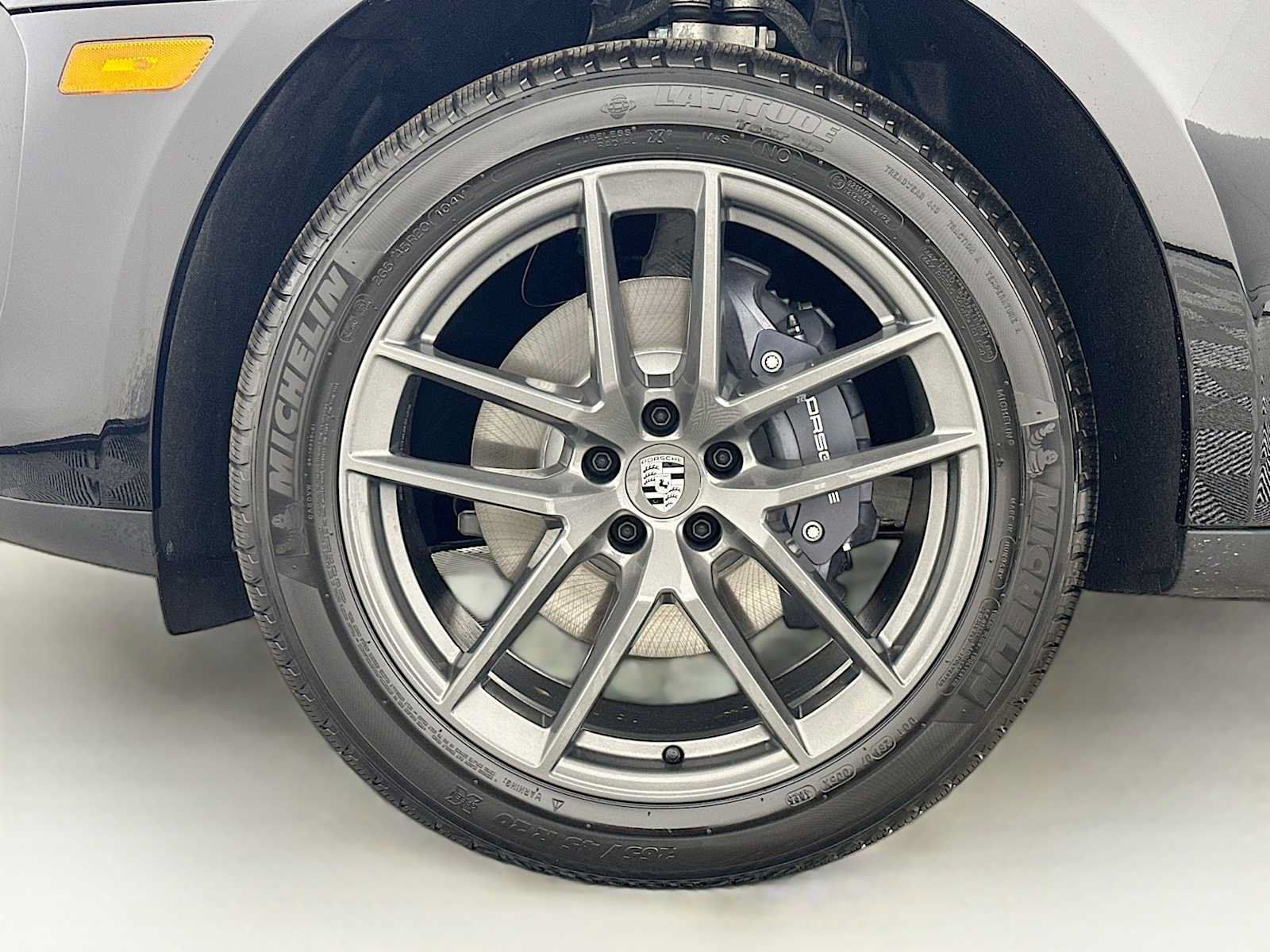 Used 2026 Porsche Macan Turbo AWD/4WD image 32