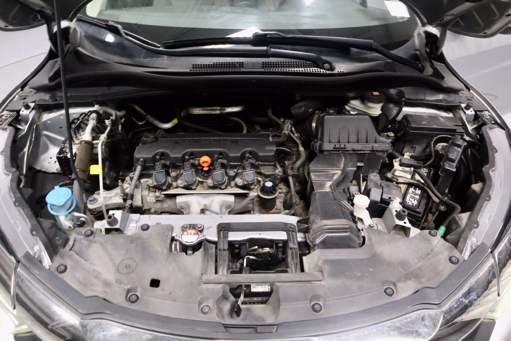 Used 2020 Honda HR-V LX image 16