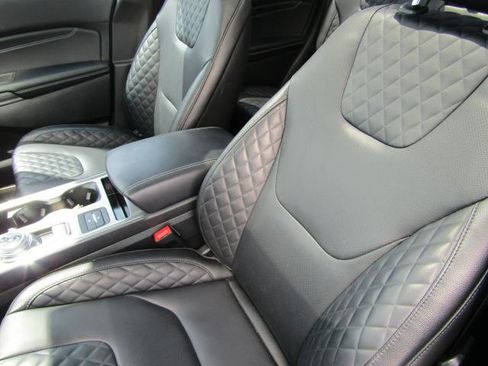 Used 2024 Ford Edge Titanium w/ Equipment Group 301A AWD/4WD image 21