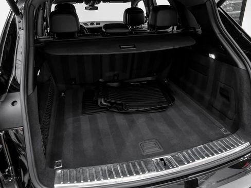 Used 2022 Porsche Cayenne image 48
