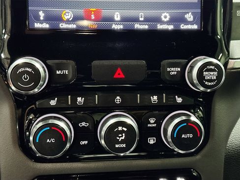 Used 2020 RAM 1500 Laramie w/ Night Edition AWD/4WD image 14