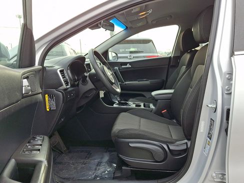 Used 2021 Kia Sportage LX image 13