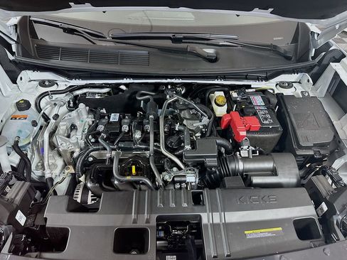 New 2026 Nissan Kicks SR w/ Cold Weather Package image 6