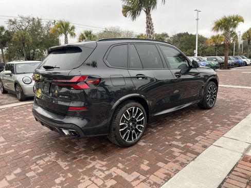 Used 2025 BMW X5 sDrive40i w/ M Sport Package image 10