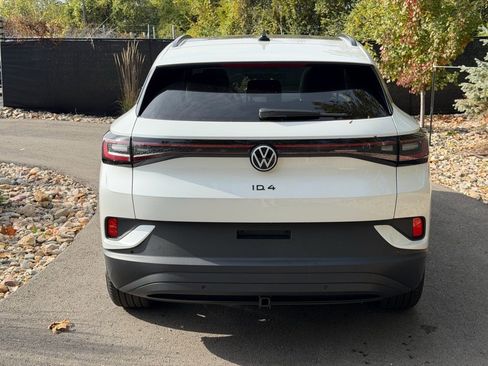 New 2025 Volkswagen ID.4 Pro S image 4