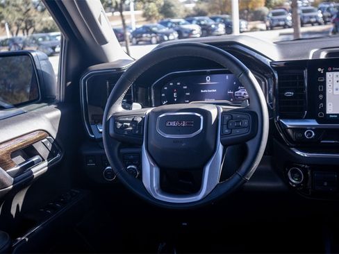 Used 2024 GMC Sierra 1500 Elevation image 24