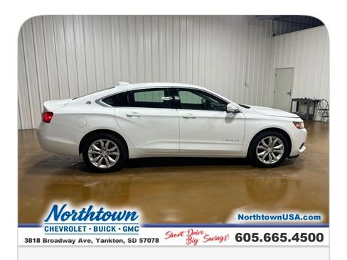 Used 2017 Chevrolet Impala LT image 6