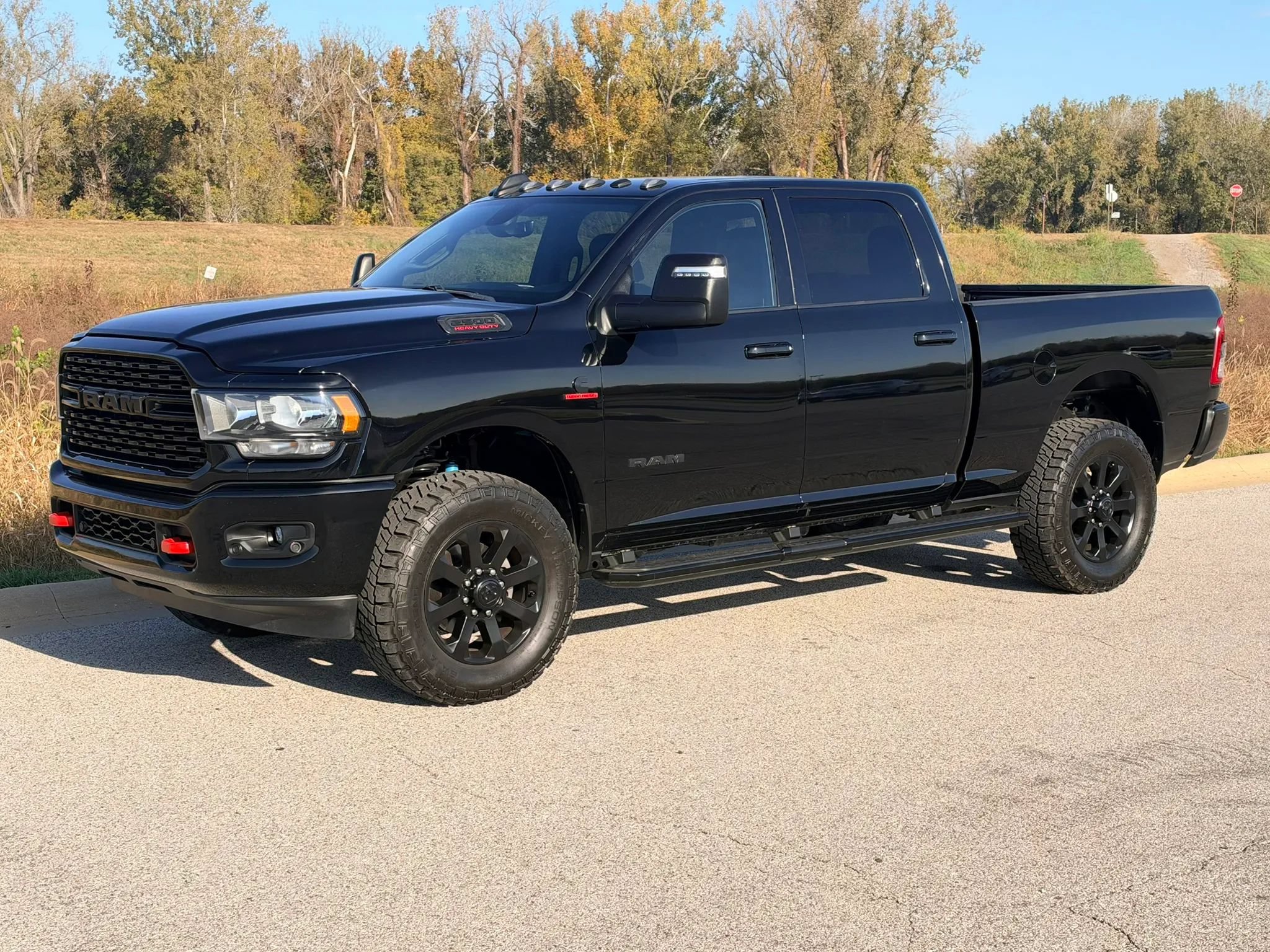 Used 2024 RAM 2500 Big Horn w/ Night Edition AWD/4WD image 14