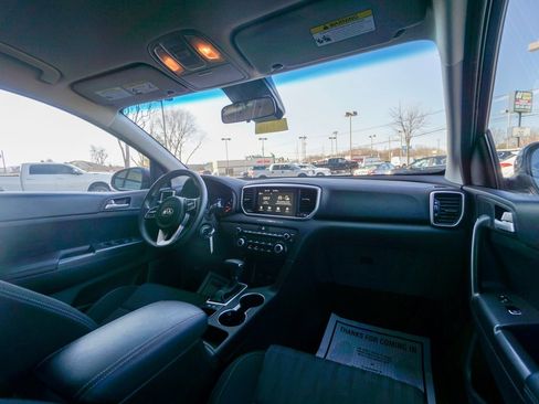 Used 2022 Kia Sportage LX image 20