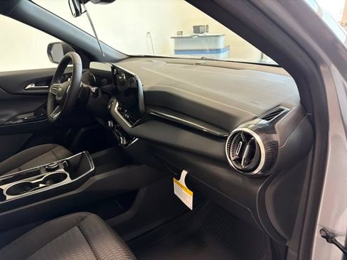 New 2027 Chevrolet Equinox LT AWD/4WD image 24