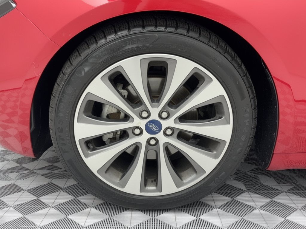 Used 2020 Ford Fusion SE AWD/4WD image 13