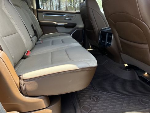 Used 2019 RAM 1500 Laramie image 19