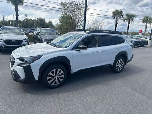 New 2025 Subaru Outback Premium image 5