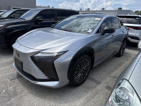 Used 2023 Lexus RZ 450e Premium w/ Accessory Package (2T) AWD/4WD image 2
