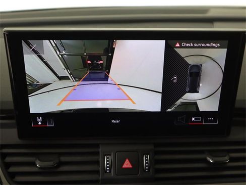 Certified 2025 Audi Q5 2.0T Premium Plus w/ Premium Plus Package image 18