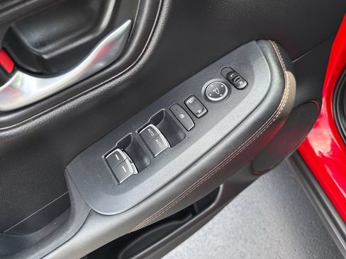 Certified 2024 Honda HR-V Sport image 10
