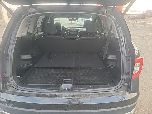 Used 2020 Honda Pilot Touring image 11