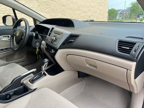 Used 2012 Honda Civic LX image 17