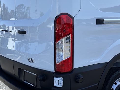 New 2026 Ford Transit 250 148 Medium Roof w/ Load Area Protection Package RWD image 8