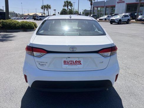 Certified 2024 Toyota Corolla LE image 4