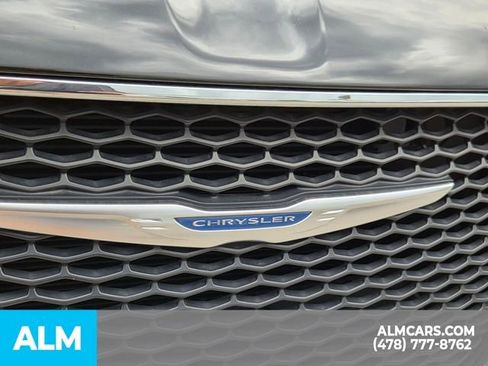 Used 2021 Chrysler 300 Touring L RWD image 27
