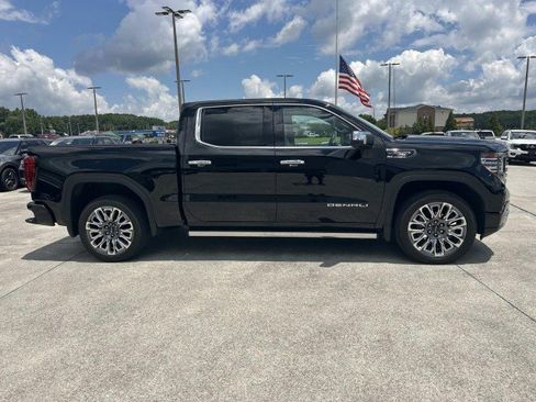 Used 2025 GMC Sierra 1500 Denali Ultimate AWD/4WD image 8