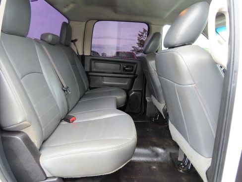 Used 2018 RAM 2500 Tradesman AWD/4WD image 35