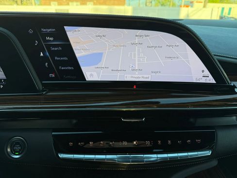 Used 2023 Cadillac Escalade ESV Premium Luxury image 30