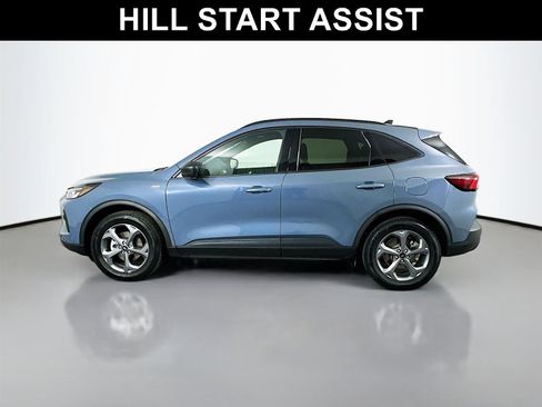 Used 2025 Ford Escape ST-Line image 8