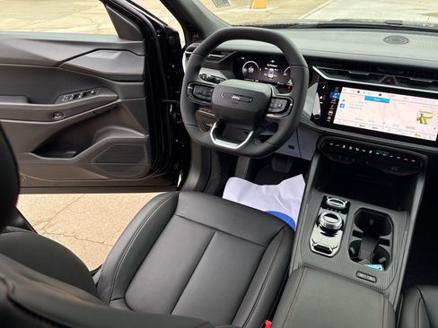 New 2026 Jeep Cherokee Limited image 36