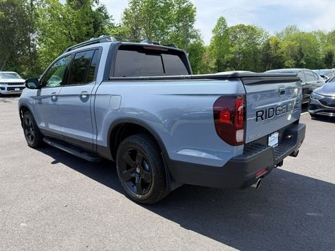 Used 2025 Honda Ridgeline Black Edition image 6