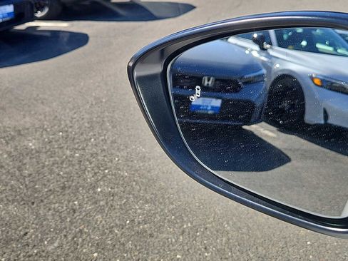 Certified 2025 Honda Accord SE image 20