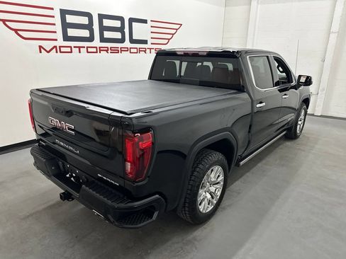 Used 2022 GMC Sierra 1500 Denali AWD/4WD image 8