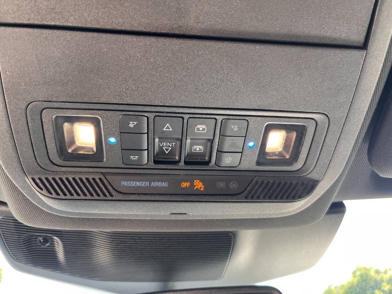 Used 2020 Ford Explorer Platinum w/ Premium Technology Package AWD/4WD image 35