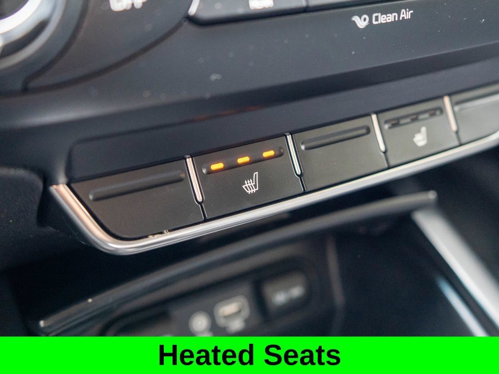 Used 2018 Kia Sorento AWD image 25