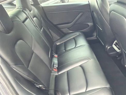 Used 2021 Tesla Model 3 Performance image 14