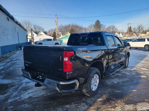 Used 2023 Chevrolet Silverado 1500 LT w/ Convenience Package II image 4