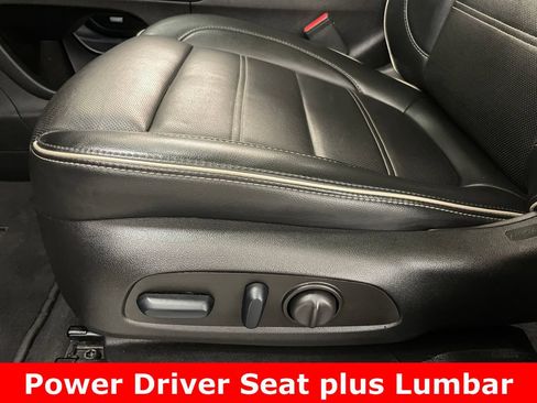 Used 2023 GMC Acadia Denali FWD image 11