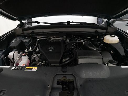 Used 2024 Toyota Grand Highlander AWD Hybrid image 3