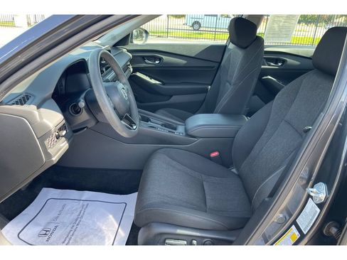 Used 2023 Honda Accord EX image 10